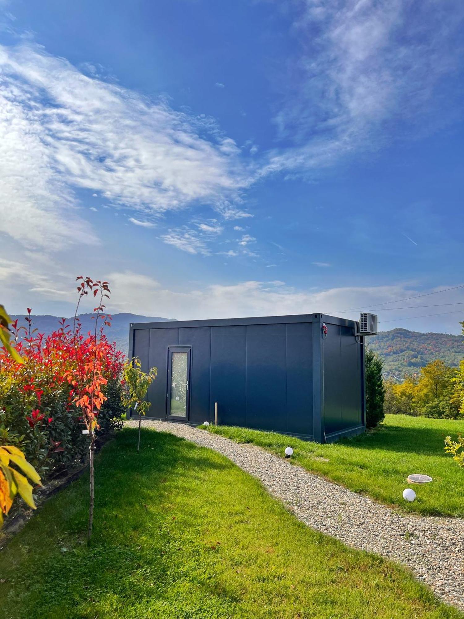 Hotel Flandra Glamping à Corbeni Extérieur photo